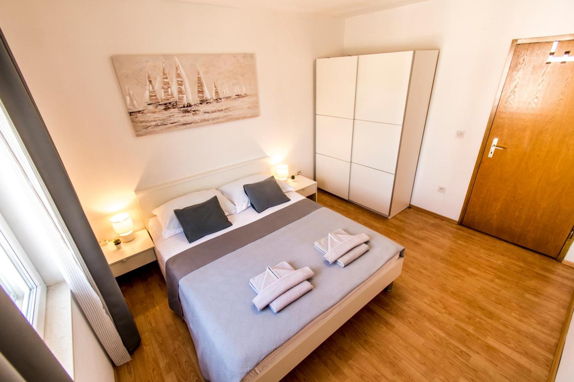 Apartments Curic Trogir Exteriör bild